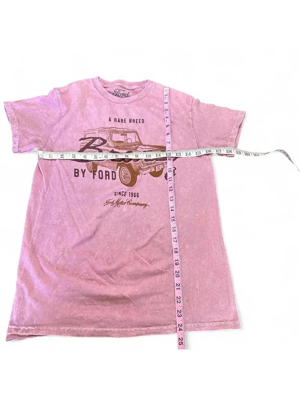 Vintage-Style Pink Ford Bronco T-shirt, Small